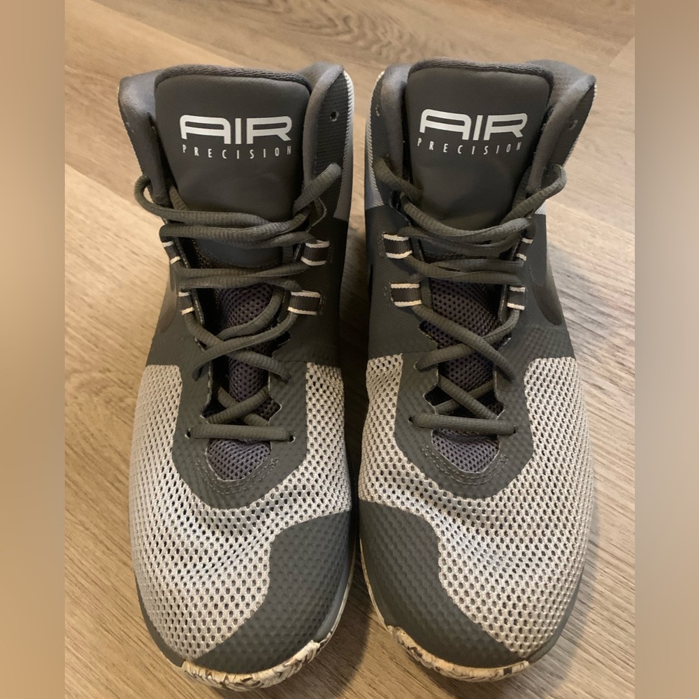 Men’s Nike Precision Shoes - Size 12 - Picture 4 of 4